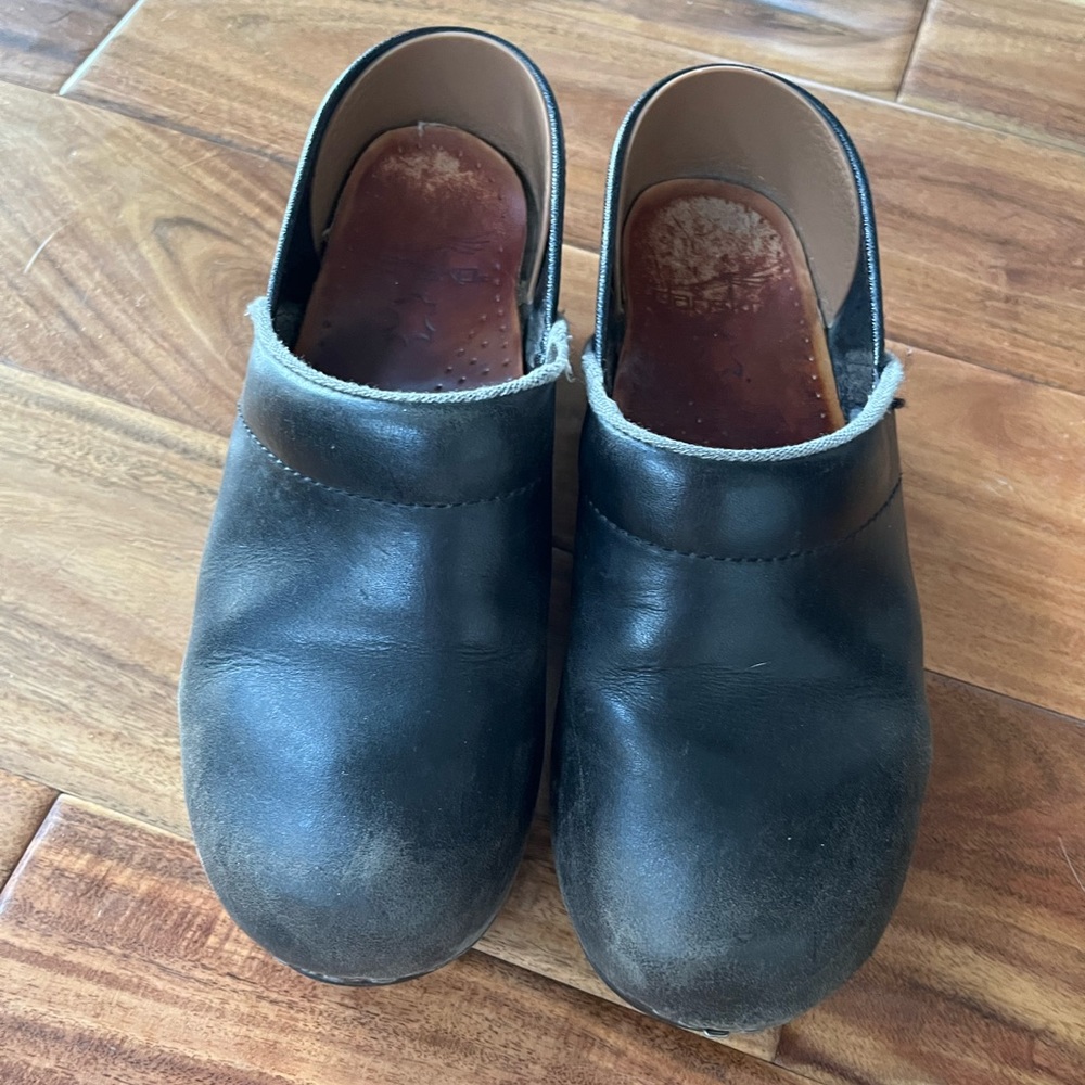 Black Dansko clogs